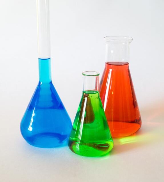Acetone vs. Denatured Alcohol: How Are They Different?